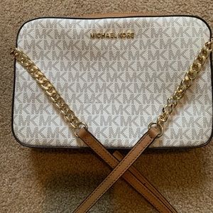 Michael Kors cross body bag vanilla